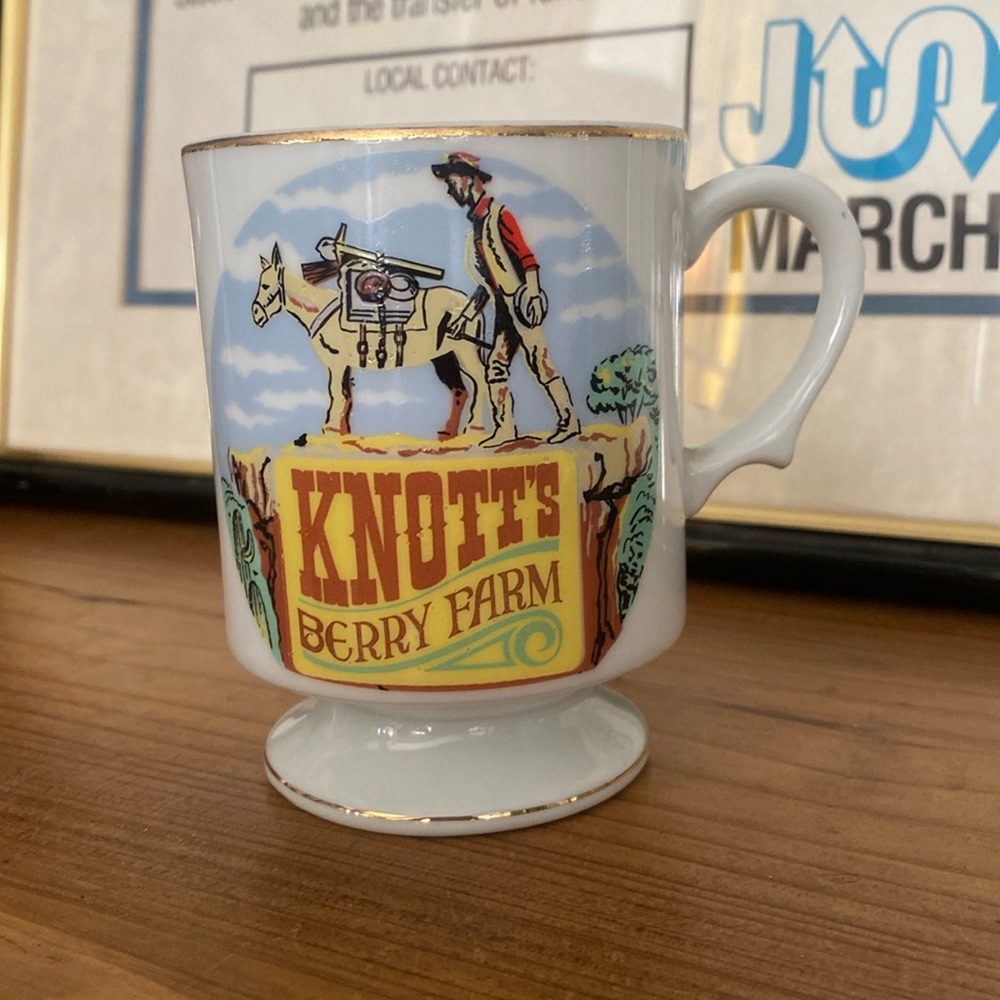 VINTAGE 70's Knotts Berry Farm Souvenir Coffee Cup Cowboy Western Ceramic